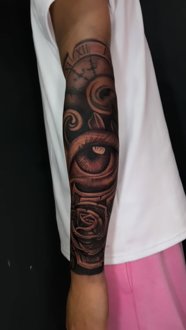 Trabajo de Arte Tattoo Studio